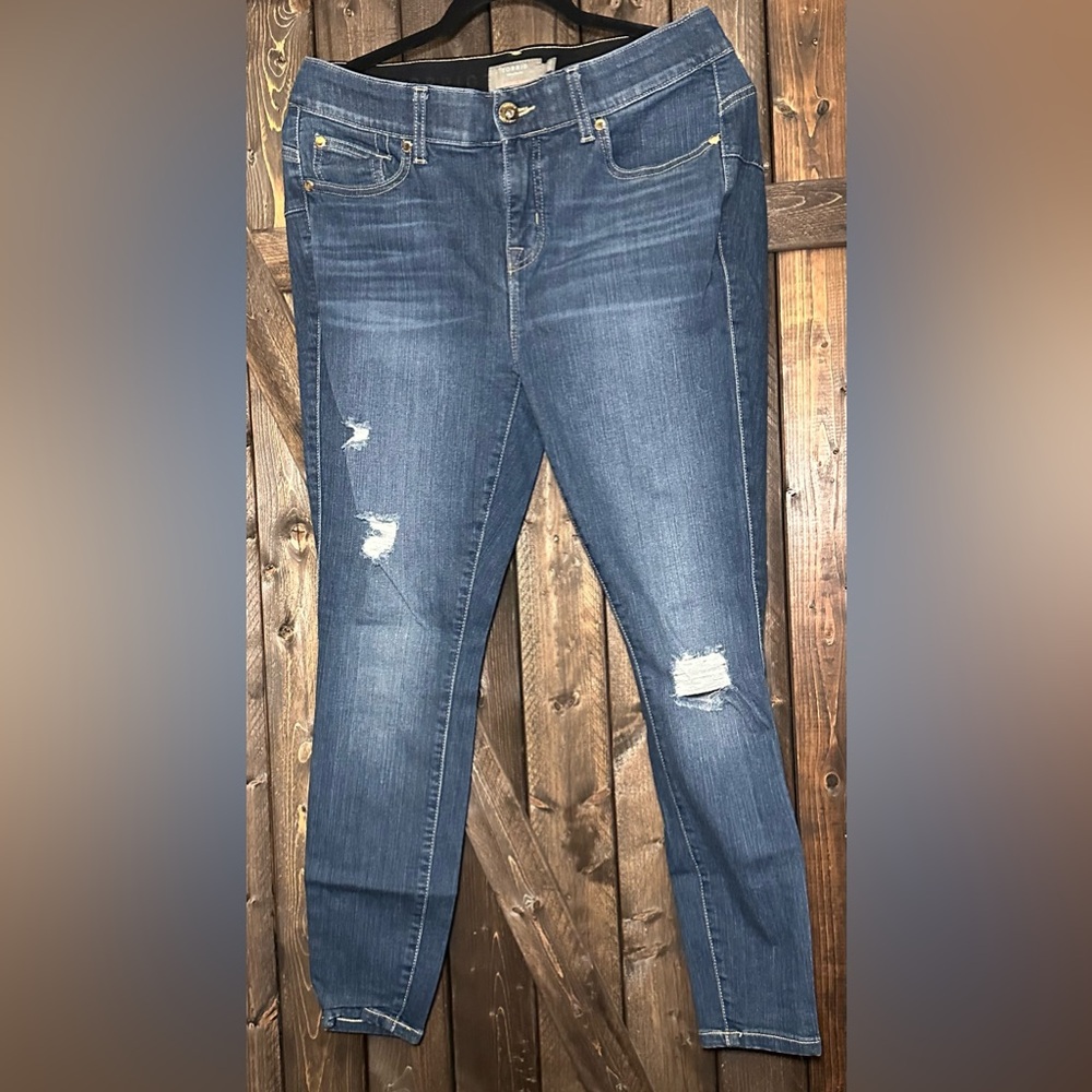 Torrid Bombshell Skinny Jeans with Modern Distressing/12S/EUC